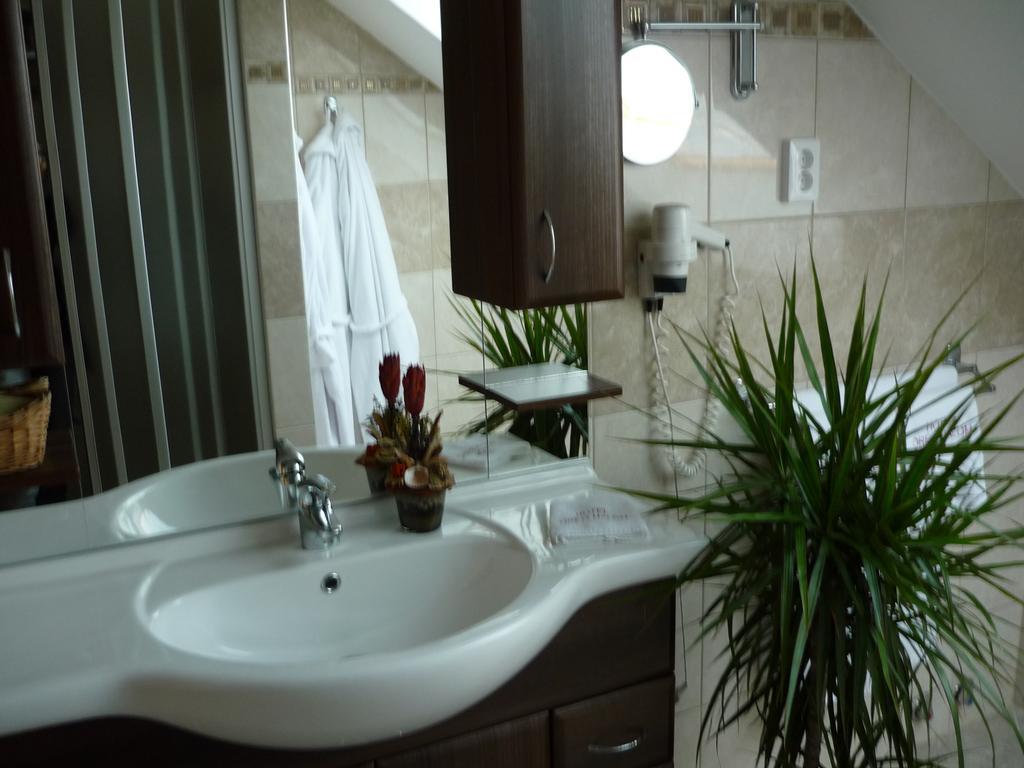 Csepreg Oereg Malom Hotel חדר תמונה