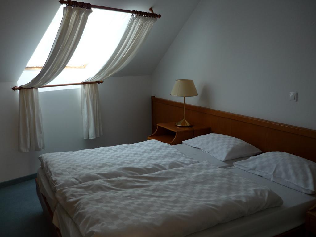 Csepreg Oereg Malom Hotel חדר תמונה